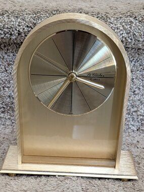Timeless Sophistication for You Modern Precision - Upright Elegant Quartz Clock